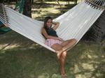 2 tv�rpinde i naturhvid stof-h�ngek�je