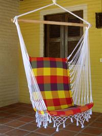 Iparana hængestol med ternet textil